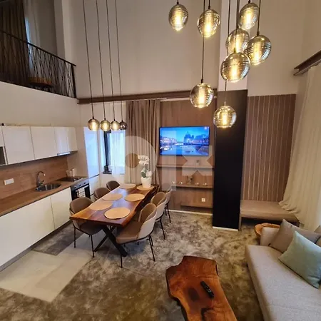 Apartament Smuk
